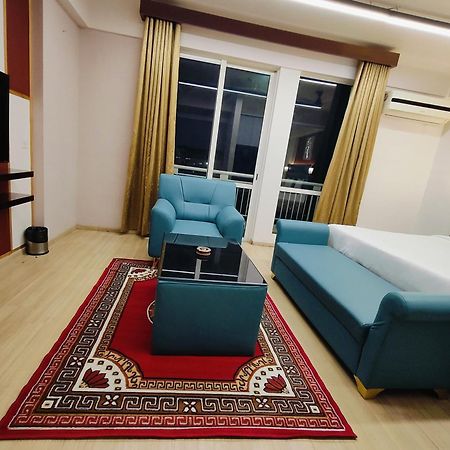 The Grace Residency - Gomtinagar, Lucknow Aparthotel Bagian luar foto