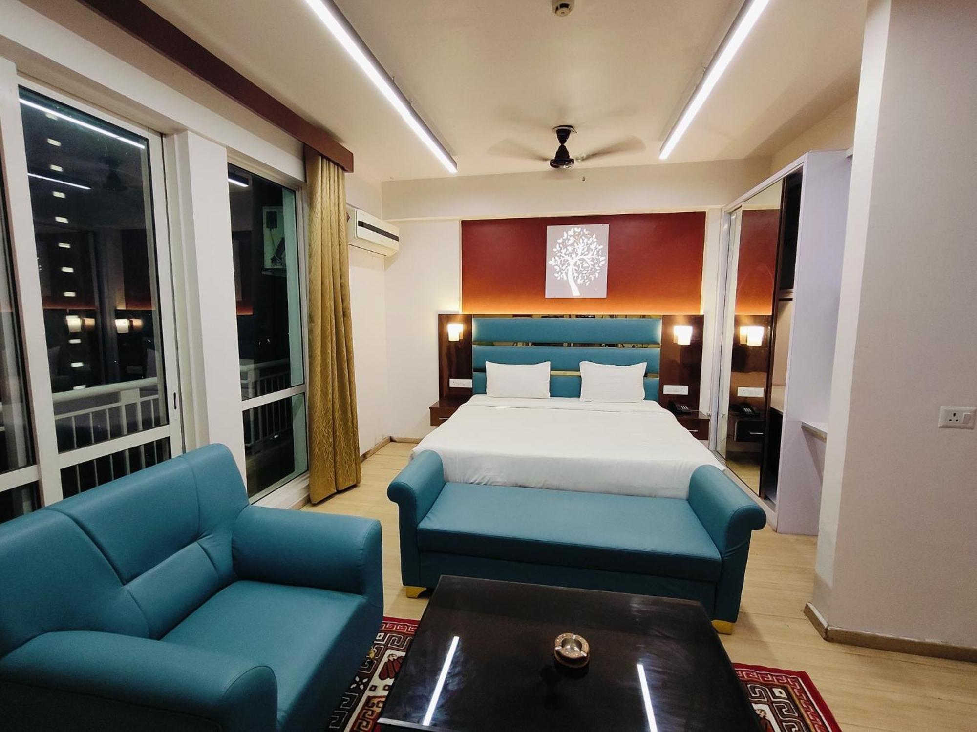 The Grace Residency - Gomtinagar, Lucknow Aparthotel Bagian luar foto