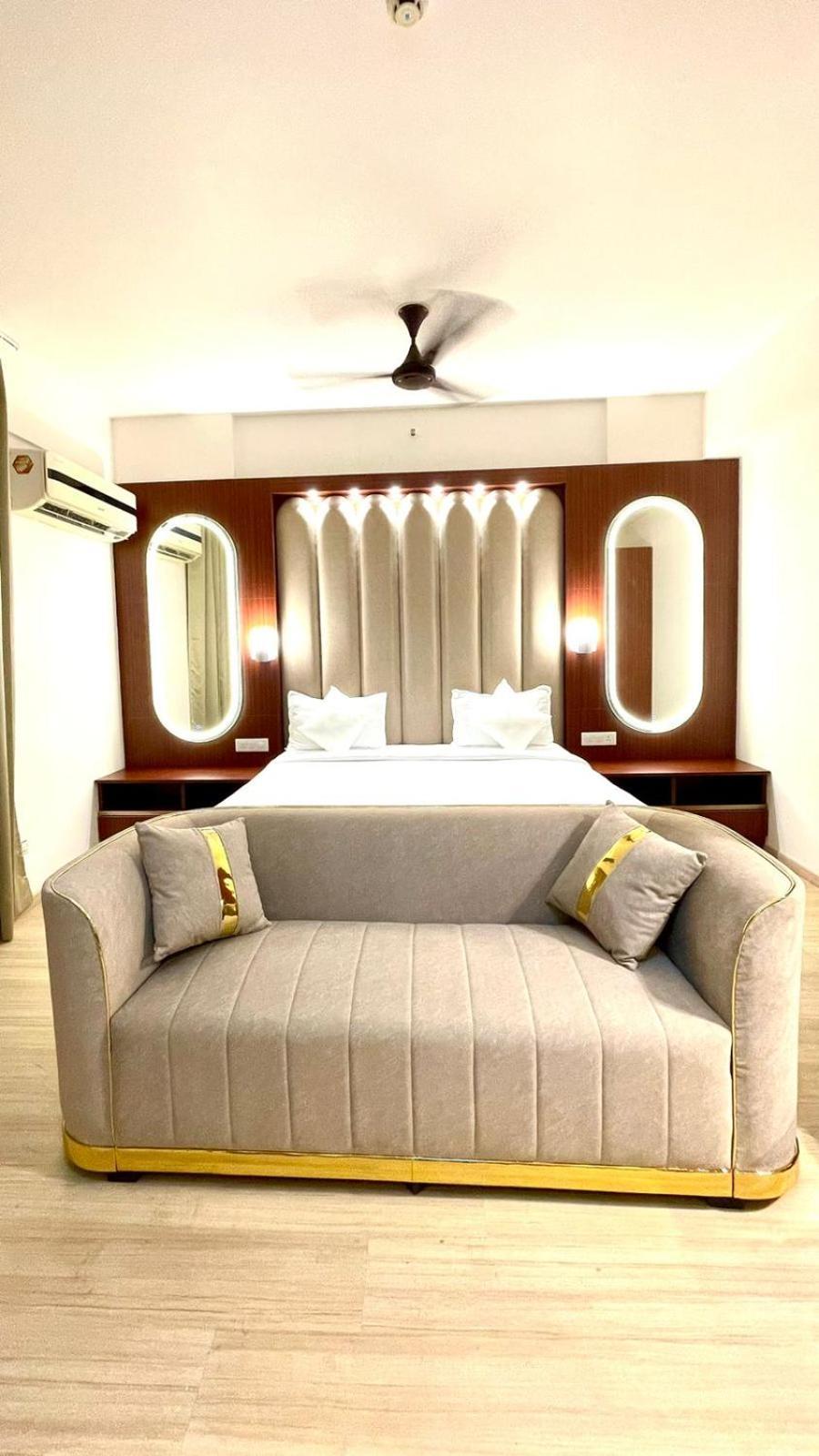 The Grace Residency - Gomtinagar, Lucknow Aparthotel Bagian luar foto
