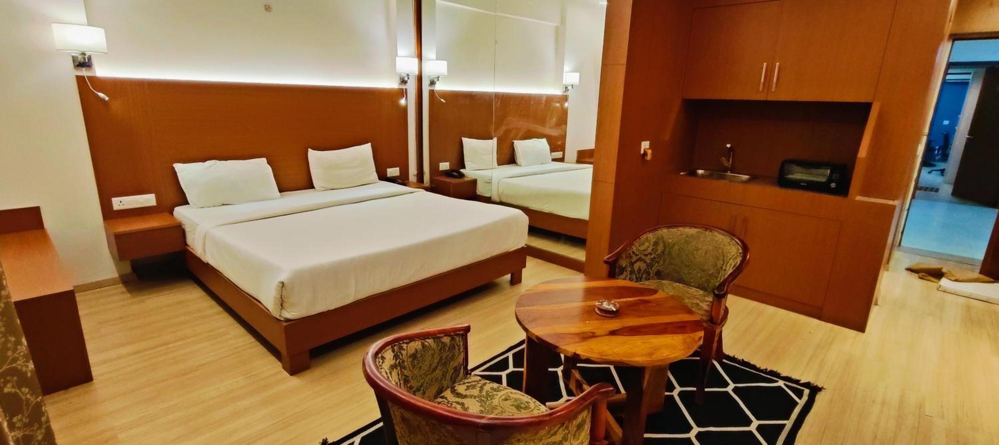 The Grace Residency - Gomtinagar, Lucknow Aparthotel Bagian luar foto